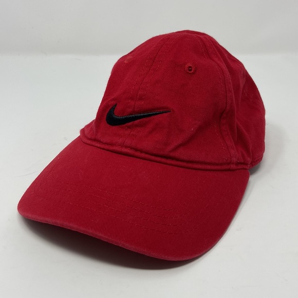 ✨3/$25✨ Nike Red Youth Baseball Cap - 4-7 - Picture 1 of 7